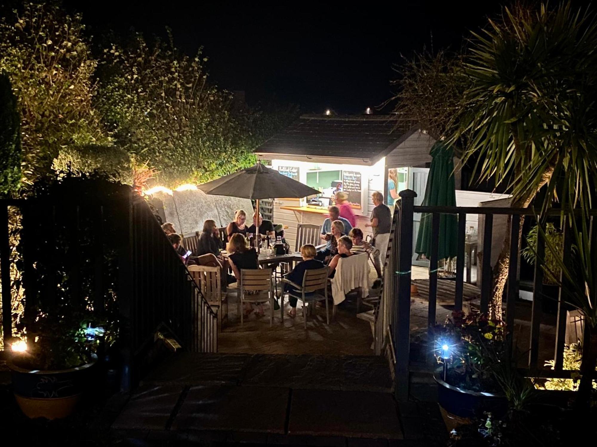 The Globe Inn Kingsbridge  Luaran gambar